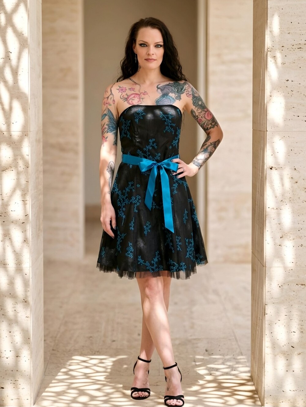Jessica McClintock ✦ Embroidered Mini Dress ✦ Strapless Floral Black Blue Size 5